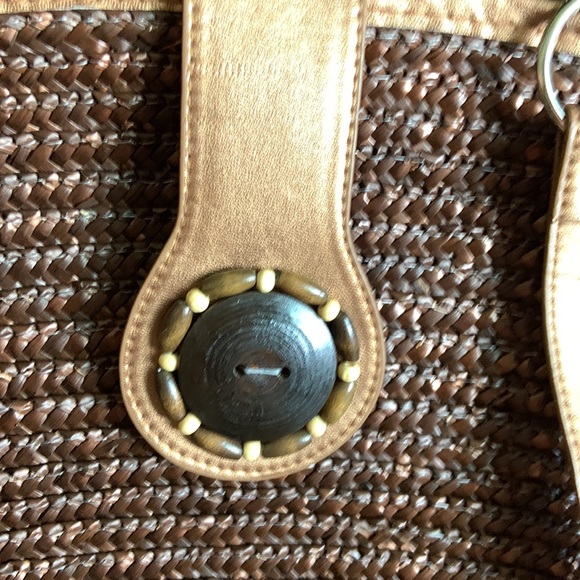 Straw type bag great for the beach - Picture 4 of 7